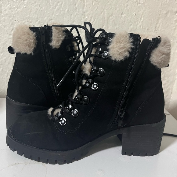 Madden Girl Black Boots - Picture 7 of 11